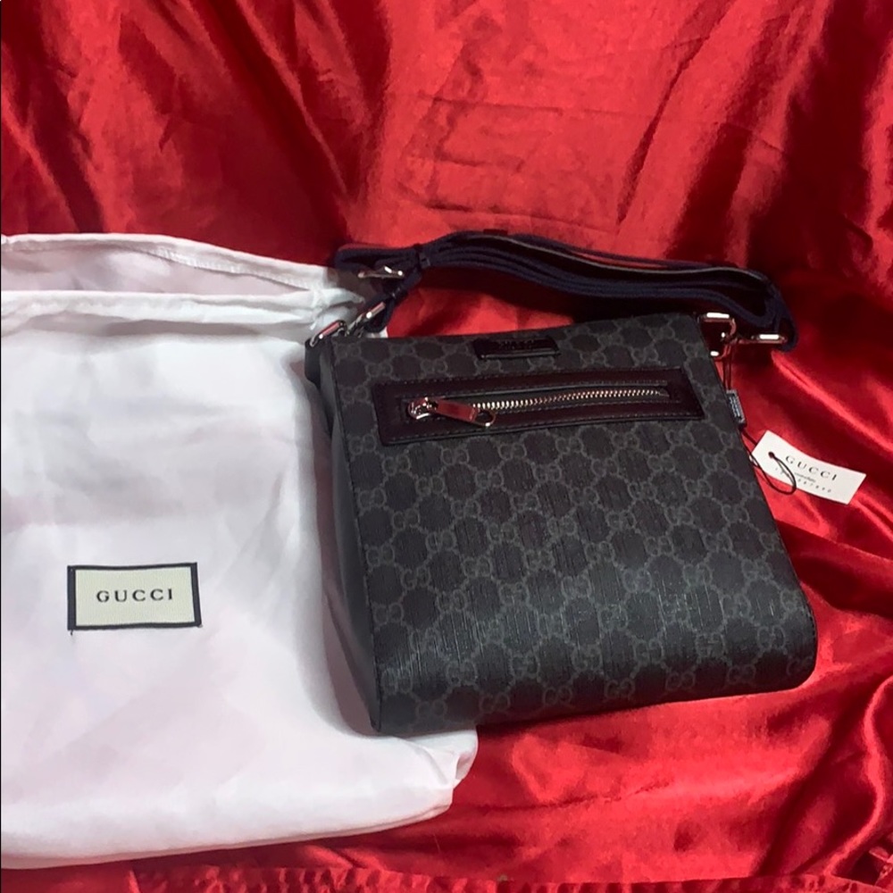 Authentic Gucci messenger bag